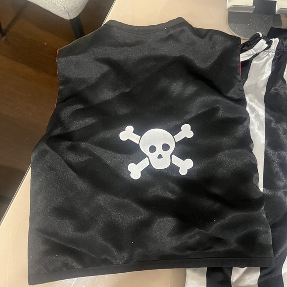 Children's Pirate Play / Halloween Costume - Picture 5 of 5